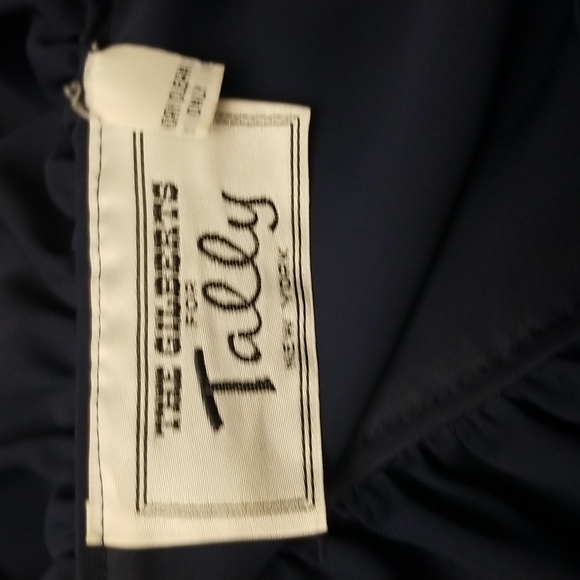 Stunning Vintage Navy Ruffled Dress - Picture 14 of 15